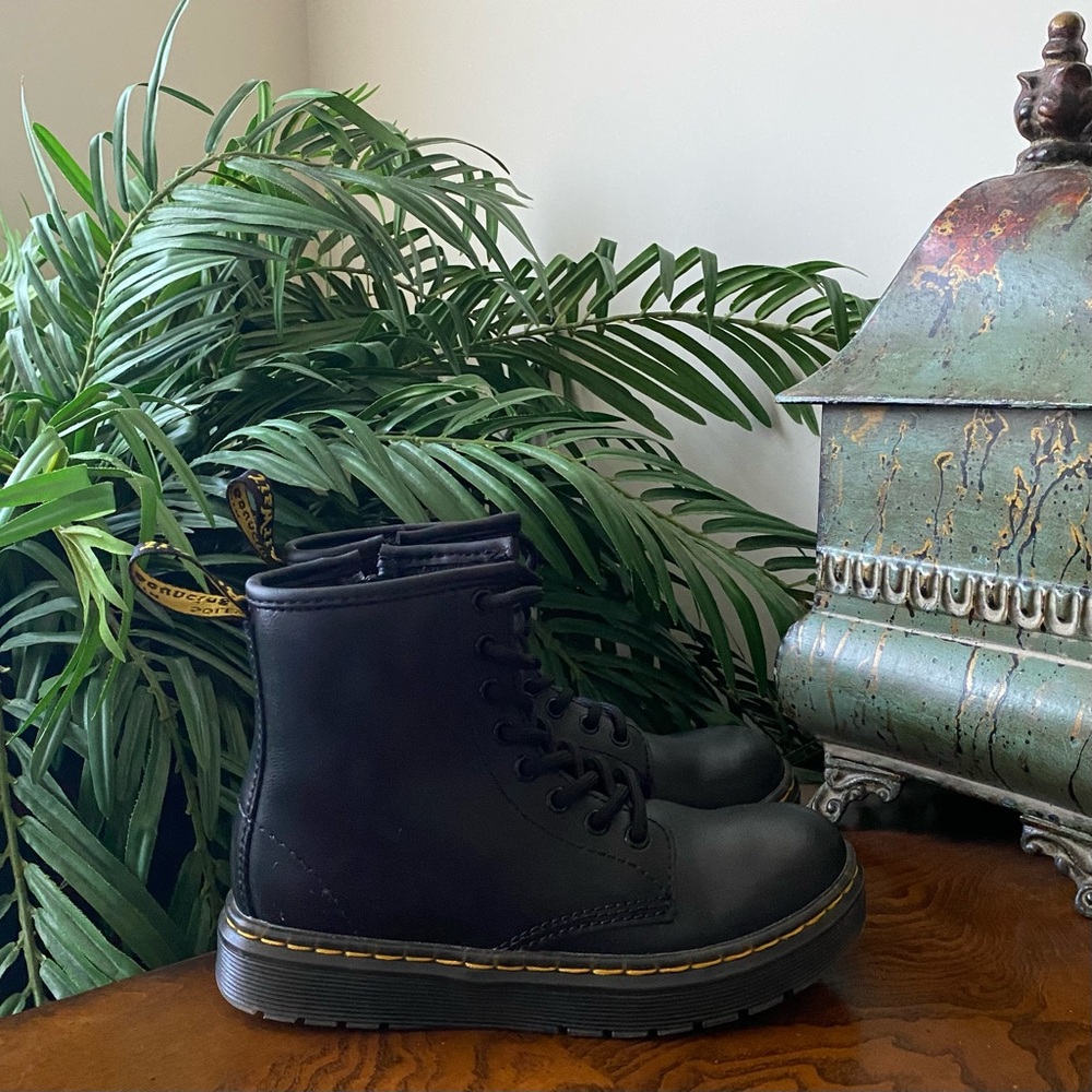 Dr. Martens Zavala Black Combat Boots